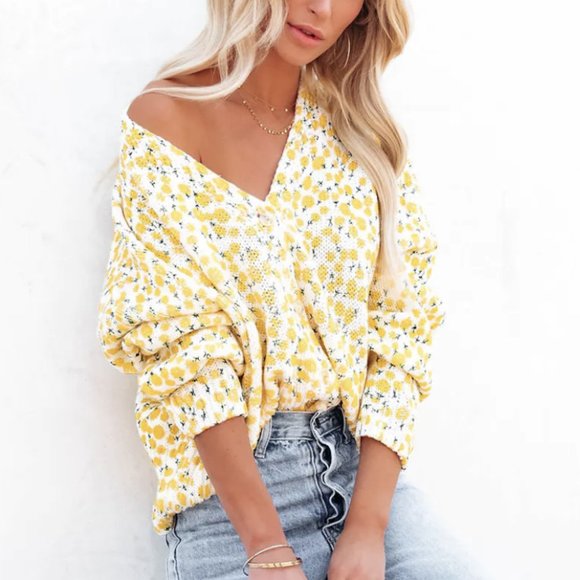 VICI Women's NWT NEW! Fresh as a Daisy Button Front Knit Cardigan Yellow… - Picture 7 of 14